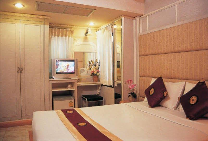Sam'S Lodge Μπανγκόκ Εξωτερικό φωτογραφία